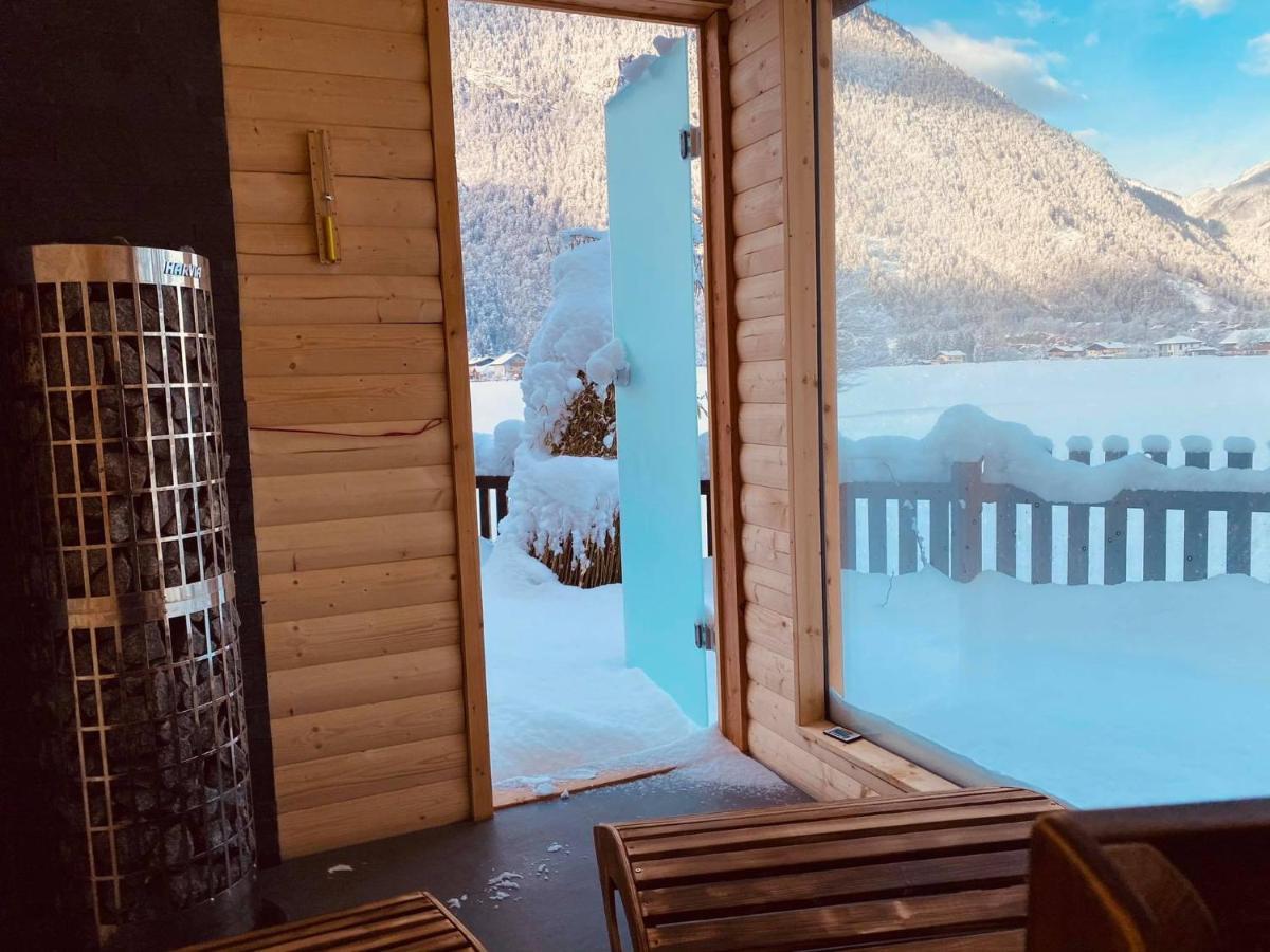 Forest Chalet, 15 Min To Salzburg Olt Town, And Most Beautiful Lakes, Secluded Location, 1,000 Sqm Garden, Mountainview, Panorama Sauna, Bath Whirlpool, Bbq&Bikes&Sunbeds For Free, Up To 10 P Golling an der Salzach Ngoại thất bức ảnh