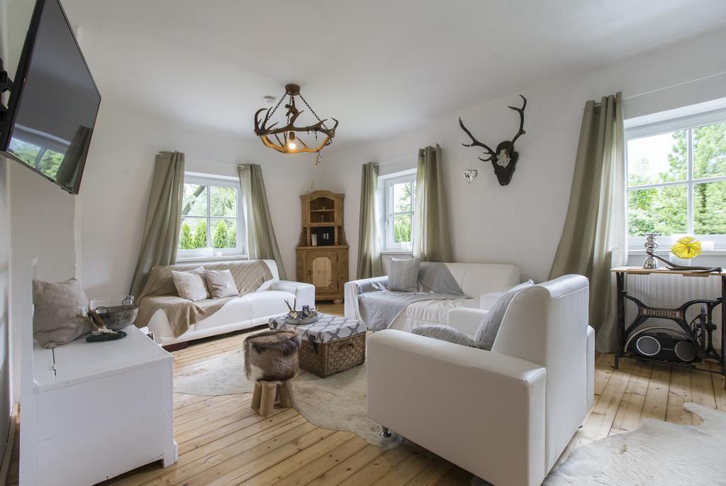 Forest Chalet, 15 Min To Salzburg Olt Town, And Most Beautiful Lakes, Secluded Location, 1,000 Sqm Garden, Mountainview, Panorama Sauna, Bath Whirlpool, Bbq&Bikes&Sunbeds For Free, Up To 10 P Golling an der Salzach Phòng bức ảnh