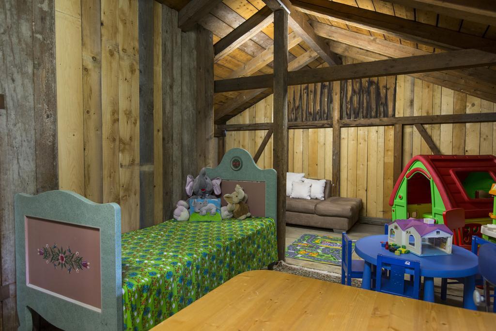 Forest Chalet, 15 Min To Salzburg Olt Town, And Most Beautiful Lakes, Secluded Location, 1,000 Sqm Garden, Mountainview, Panorama Sauna, Bath Whirlpool, Bbq&Bikes&Sunbeds For Free, Up To 10 P Golling an der Salzach Phòng bức ảnh
