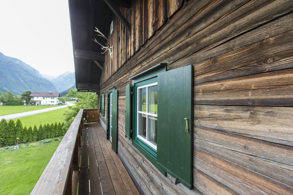 Forest Chalet, 15 Min To Salzburg Olt Town, And Most Beautiful Lakes, Secluded Location, 1,000 Sqm Garden, Mountainview, Panorama Sauna, Bath Whirlpool, Bbq&Bikes&Sunbeds For Free, Up To 10 P Golling an der Salzach Ngoại thất bức ảnh