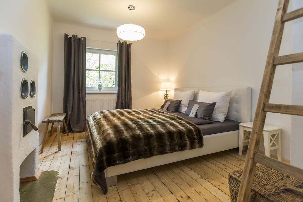 Forest Chalet, 15 Min To Salzburg Olt Town, And Most Beautiful Lakes, Secluded Location, 1,000 Sqm Garden, Mountainview, Panorama Sauna, Bath Whirlpool, Bbq&Bikes&Sunbeds For Free, Up To 10 P Golling an der Salzach Phòng bức ảnh